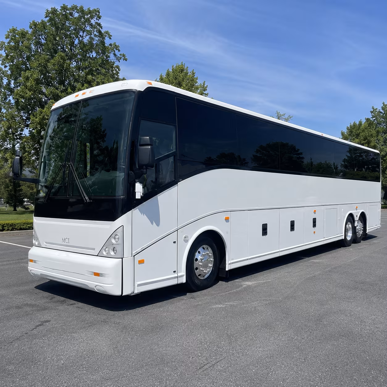 bus rental options for yakima trips