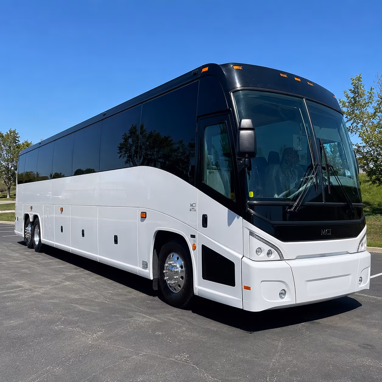shuttle buses to yakima air terminal ykm for every group size