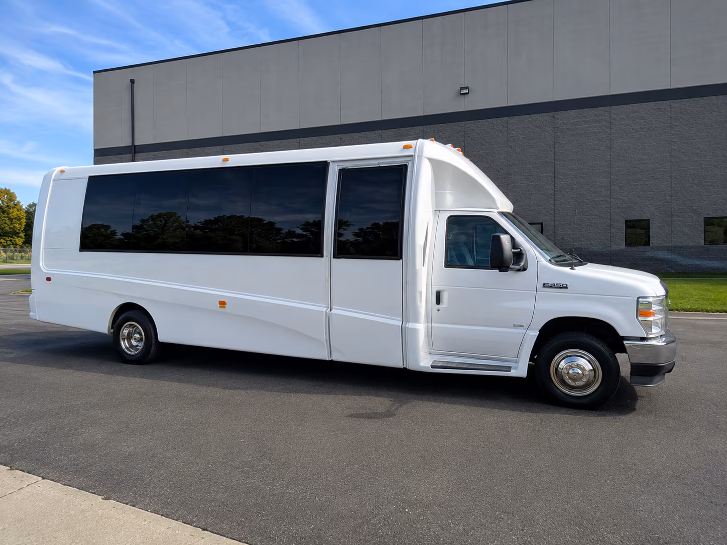 yakima long distance transportation onboard seating